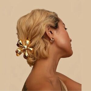 Luxe Large Gold Hair Clip Claw New ✨✨💕💕